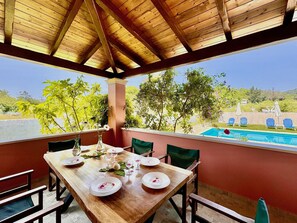 Outdoor dining