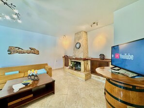 TV