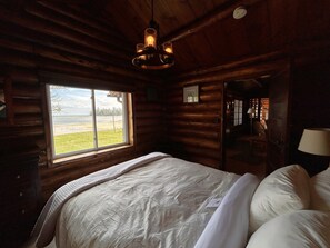 3 quartos, escrivaninha, Wi-Fi de cortesia, roupa de cama