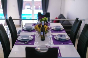 Dining - Holiday home with pool and air conditioning (Skrpčići)