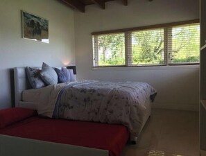 4 bedrooms, iron/ironing board, free WiFi, bed sheets - Garden in Beautiful Pinecrest (Miami)