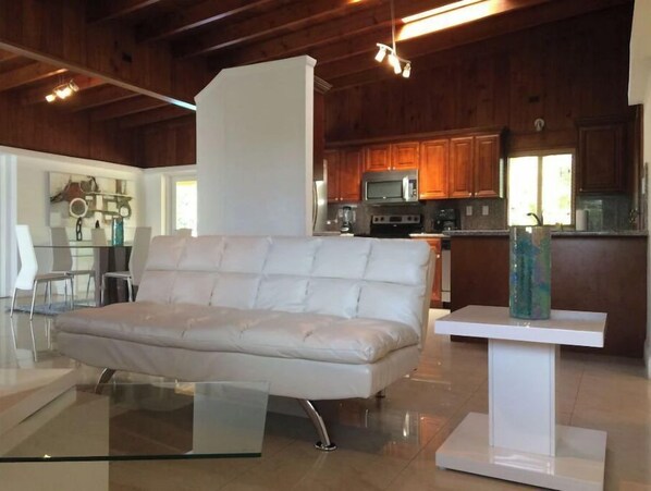 TV - Garden in Beautiful Pinecrest (Miami)