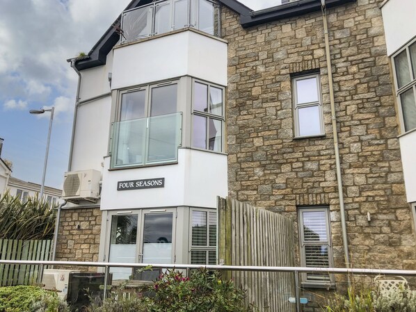 Exterior - The Hideaway (St Ives)
