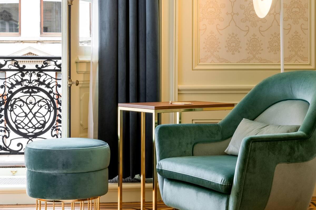 minibar, in-room safe, desk, blackout curtains