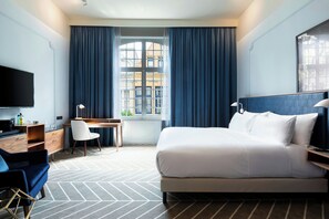Superior Room, 1 King Bed | Hypo-allergenic bedding, minibar, in-room safe, desk - Sapphire House Antwerp, Autograph Collection (Antwerp)