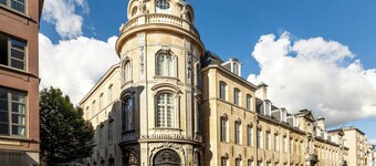 Sapphire House Antwerp, Autograph Collection