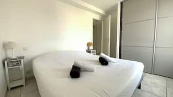 2 slaapkamers, een strijkplank/strijkijzer, wifi