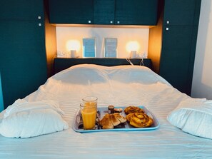 1 bedroom, WiFi - Rêve bleu appartement vue mer B203 dans résidence avec accès plage privé (Le Grau-du-Roi)