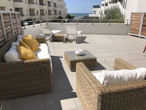 Terrasse ensoleillée : appartement 1 chambre 1 cabine vue mer terrasse