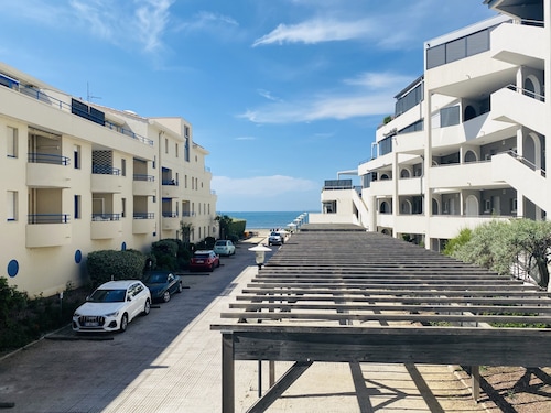 Terrasse ensoleillée : appartement 1 chambre 1 cabine vue mer terrasse