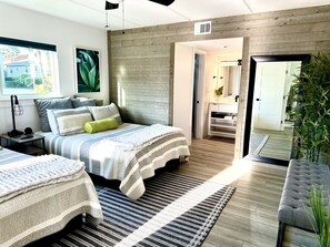 2 bedrooms, iron/ironing board, free WiFi, bed sheets