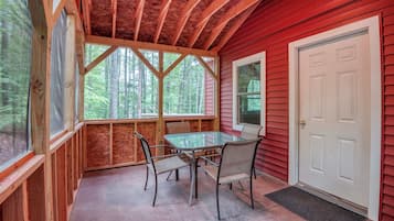 Cottage Deluxe | Hiên