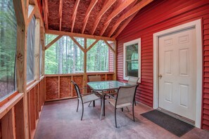 Deluxe Cottage | Terrace/patio