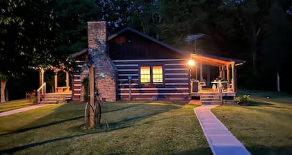 Carol’s Cabin in the Woods in Historic Hoosier Hills