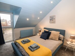 2 habitaciones, decoración personalizada y muebles diferentes