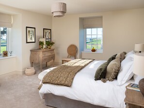 Stuga | 10 sovrum, individuell inredning, unika möbler och gratis wi-fi