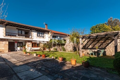 Casa Paco - country house with garden in Caranceja (Reocín, Cantabria)