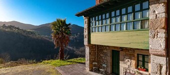 Casa Begoña-situada en Sardedo, Ribadesella, en un Paraje Único