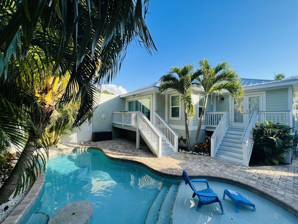 Outdoor pool, a heated pool
