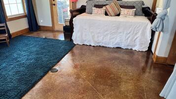 5 Schlafzimmer, Schreibtisch, Bügeleisen/Bügelbrett, kostenloses WLAN