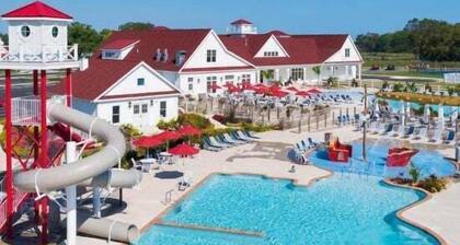 Coastal Club Resort-Amenities Community *33756* w 3 BR, 2.5 BA