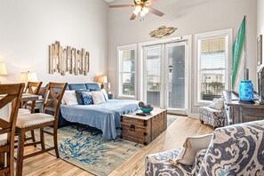 1 bedroom, iron/ironing board, travel cot, free WiFi