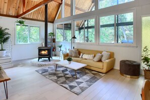 Smart TV, video games