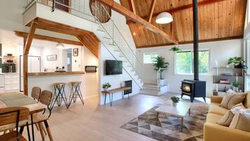 Smart TV, video games