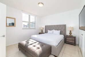 4 bedrooms, iron/ironing board, WiFi