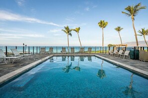A heated pool - Enjoy Your Oceanside Dream at Kihei Surfside (Kihei)