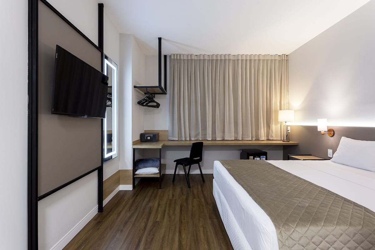 superior room | minibar, in-room safe, desk, laptop workspace