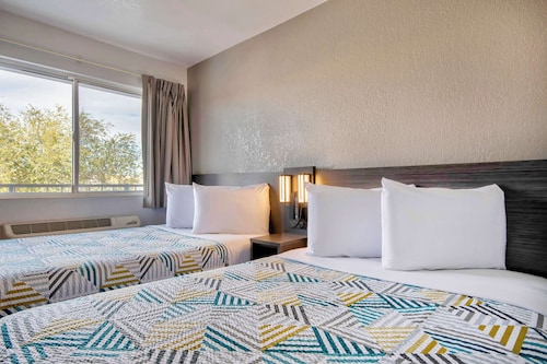 Studio 6 Albuquerque, NM – Midtown