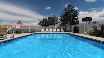 Seasonal outdoor pool