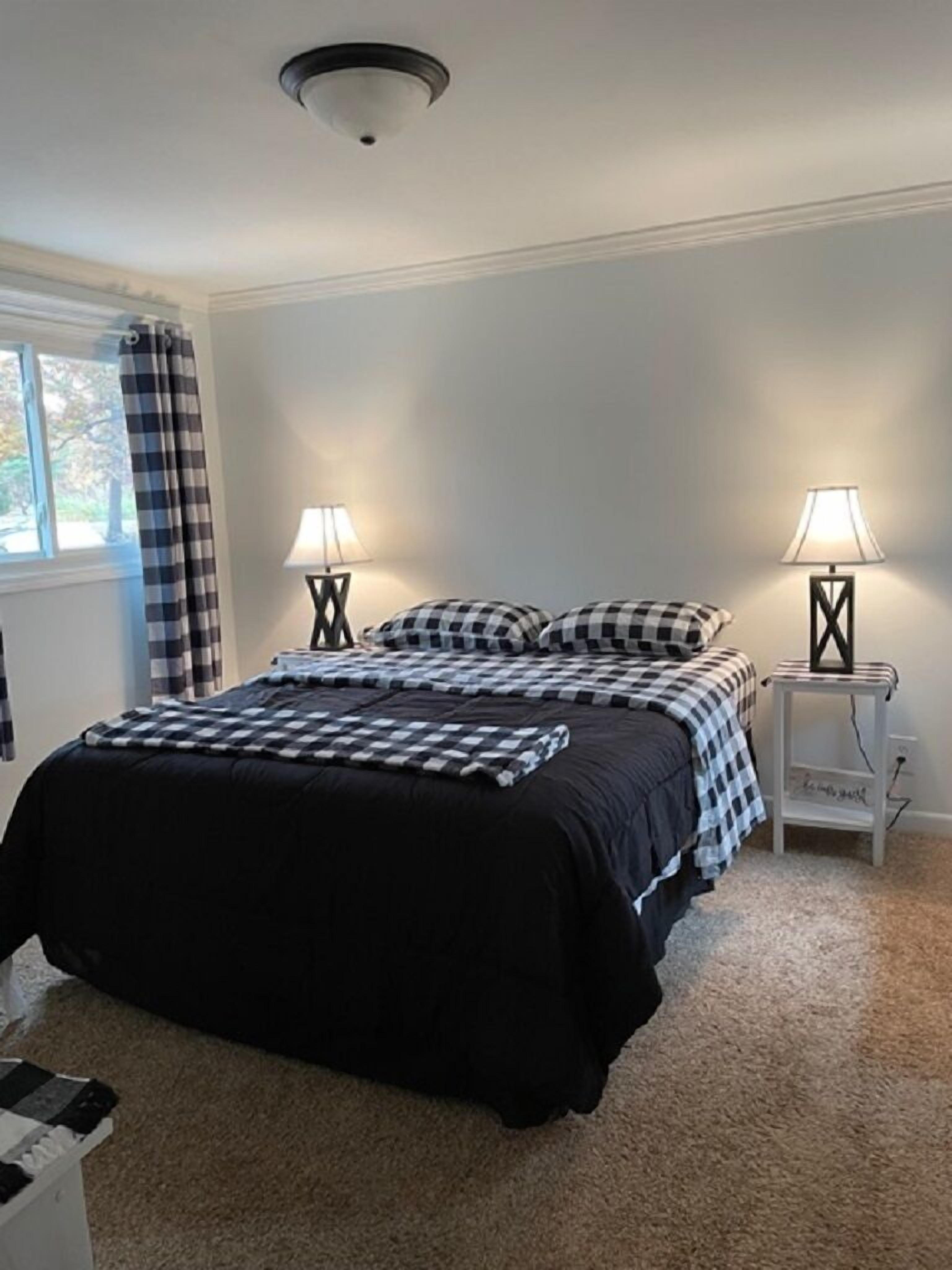 2 chambres, fer et planche à repasser, Wi-Fi gratuit, draps fournis