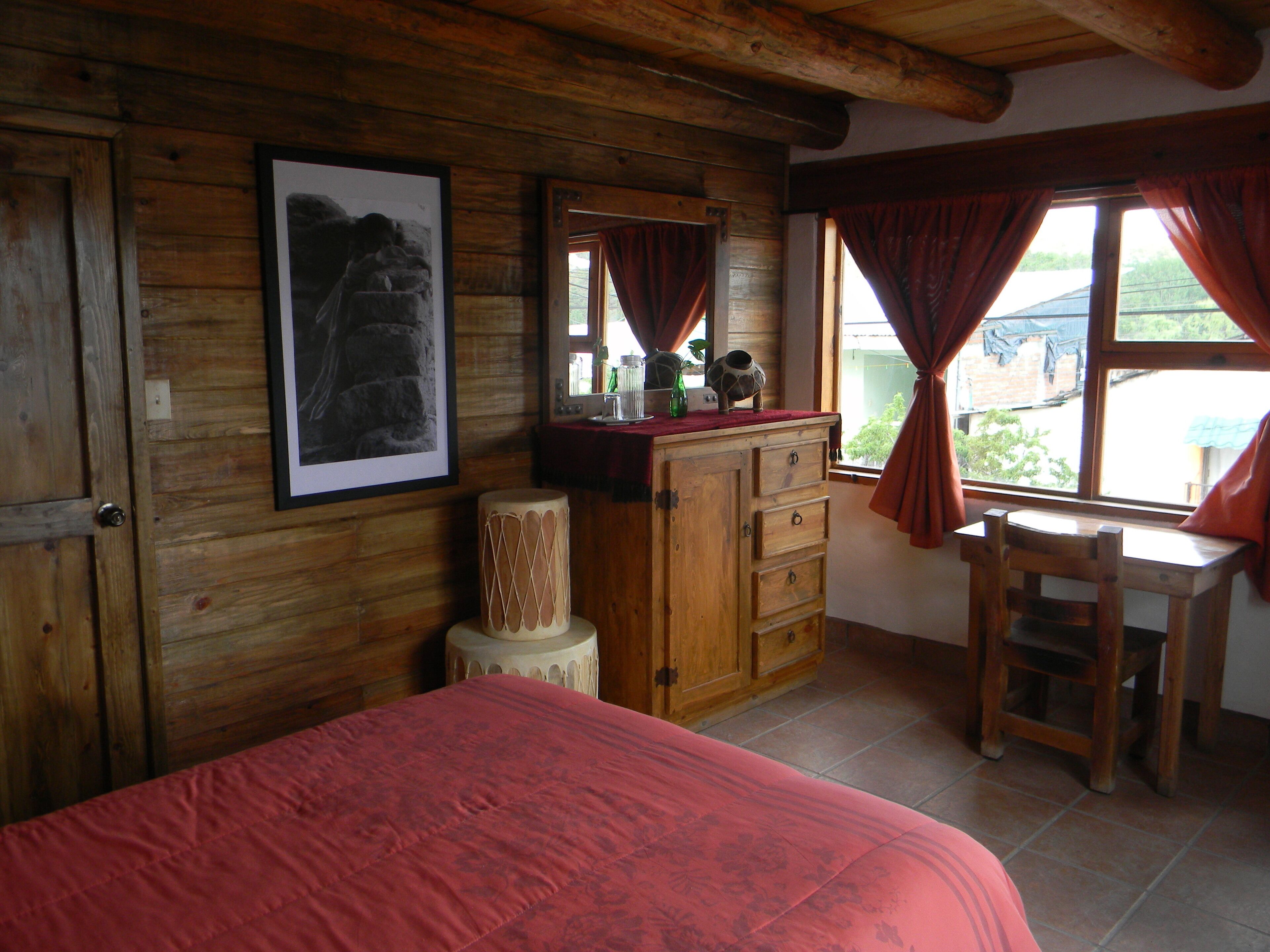 design double room | 1 bedroom, hypo-allergenic bedding, down duvets, desk