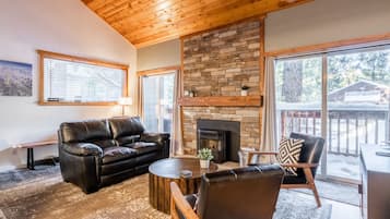 Télévision, cheminée