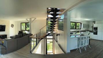 Télévision, jeux vidéo, chaßne hi-fi