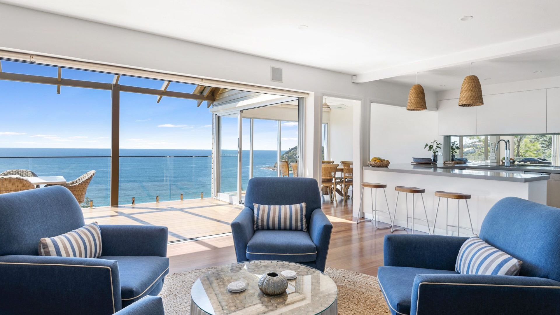 FEATHER TOP by Palm Beach Holiday Rentals — image 4