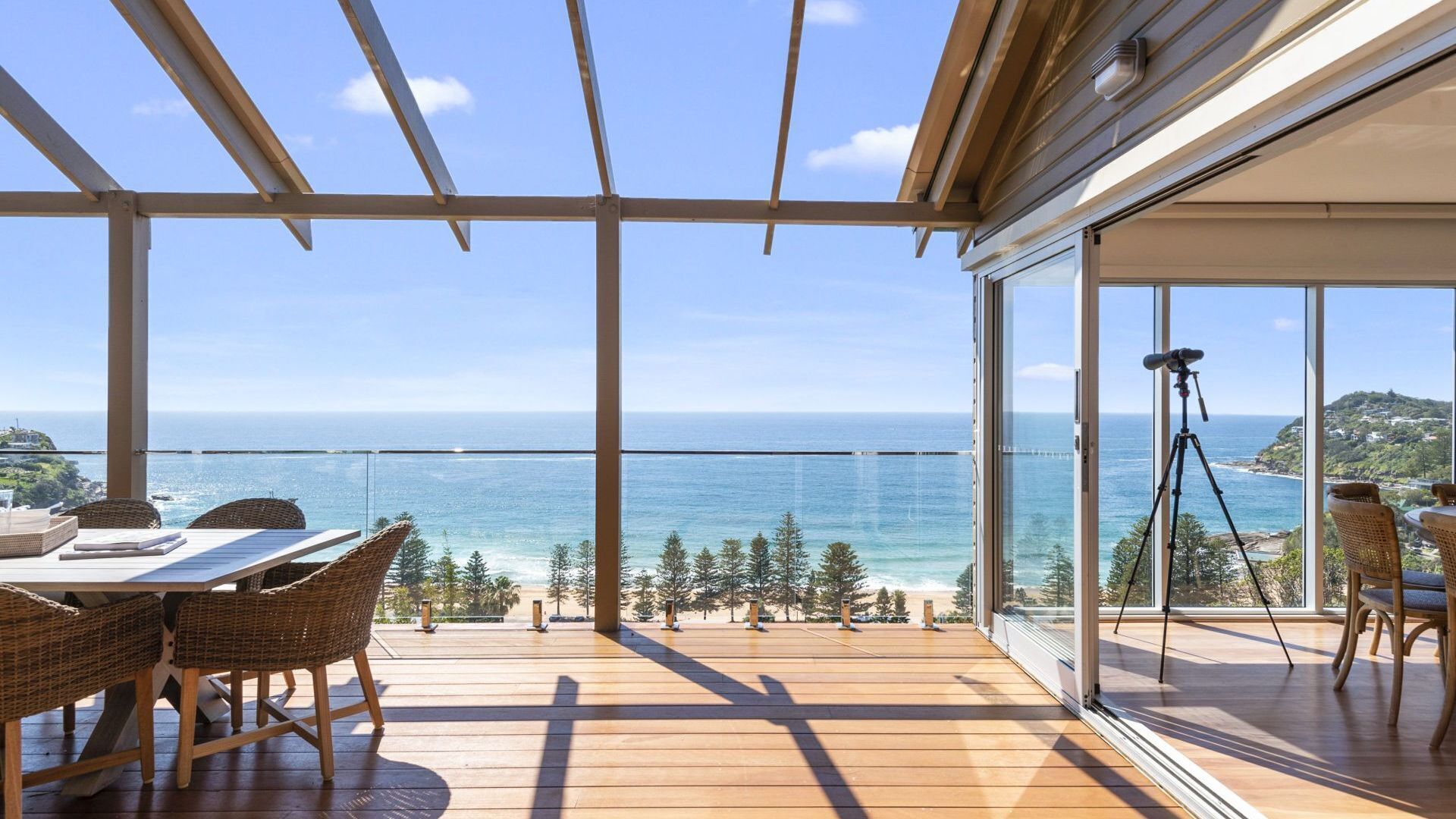 FEATHER TOP by Palm Beach Holiday Rentals — image 3