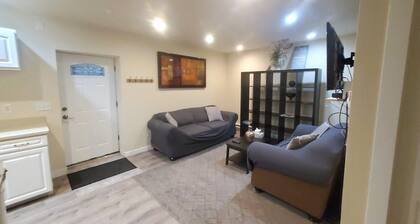 Modern Private Cottage Basement Unit