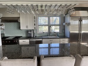 Private kitchen - Walk to Music Festival at the Indian Reservation & Shinnecock Golf Course (Southampton)