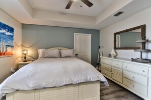 2 habitaciones, cuna de viaje, wifi gratis y ropa de cama