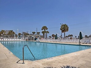 Indoor pool, outdoor pool - Welcome to Serinity on the Beach (Myrtle Beach)