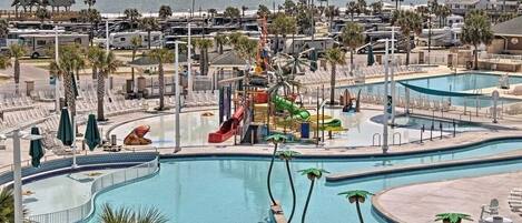 Indoor pool, outdoor pool