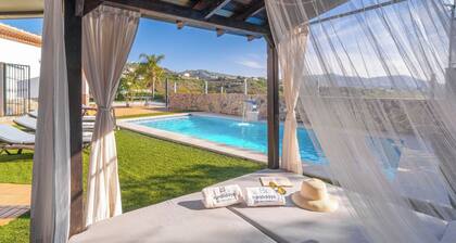 Villa Rosa de Competa Canillas de Albaida by Ruralidays