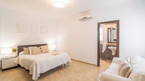 3 bedrooms, iron/ironing board, travel cot, WiFi