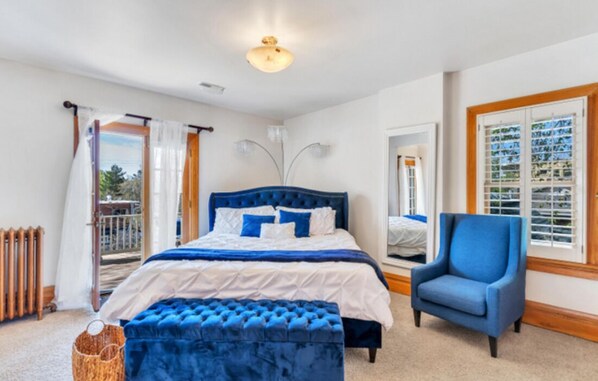 5 habitaciones, tabla de planchar con plancha y cuna de viaje 