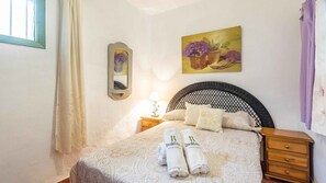 4 bedrooms, iron/ironing board, WiFi - Casa Maracuyá Nerja by Ruralidays (Málaga)