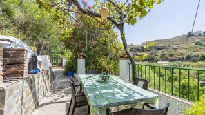 Outdoor dining - Casa Maracuyá Nerja by Ruralidays (Málaga)