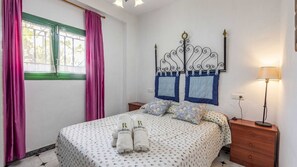 4 Schlafzimmer, Bügeleisen/Bügelbrett, WLAN